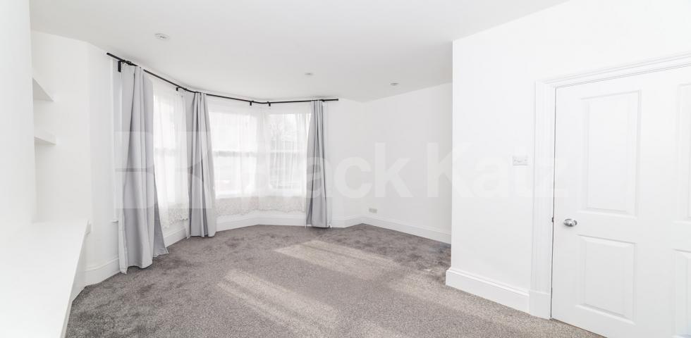 			New Instruction! Garden flat, 3 Bedroom, 1 bath, 1 reception Ground Floor Flat			 Imperial Road , Bounds Green / Wood Green